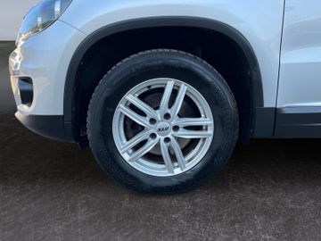 Volkswagen Tiguan - 9