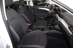Fahrzeugabbildung Ford Focus Cool & Connect NAVI ACC WinterPaket PDC