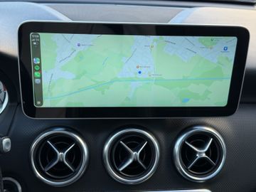 Mercedes-Benz A 220 d Urban*SPORT*NAVI*APPLE*KAMERA*1.HAND