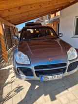 Porsche Cayenne Turbo Turbo - Porsche Cayenne aus 2005: Turbo