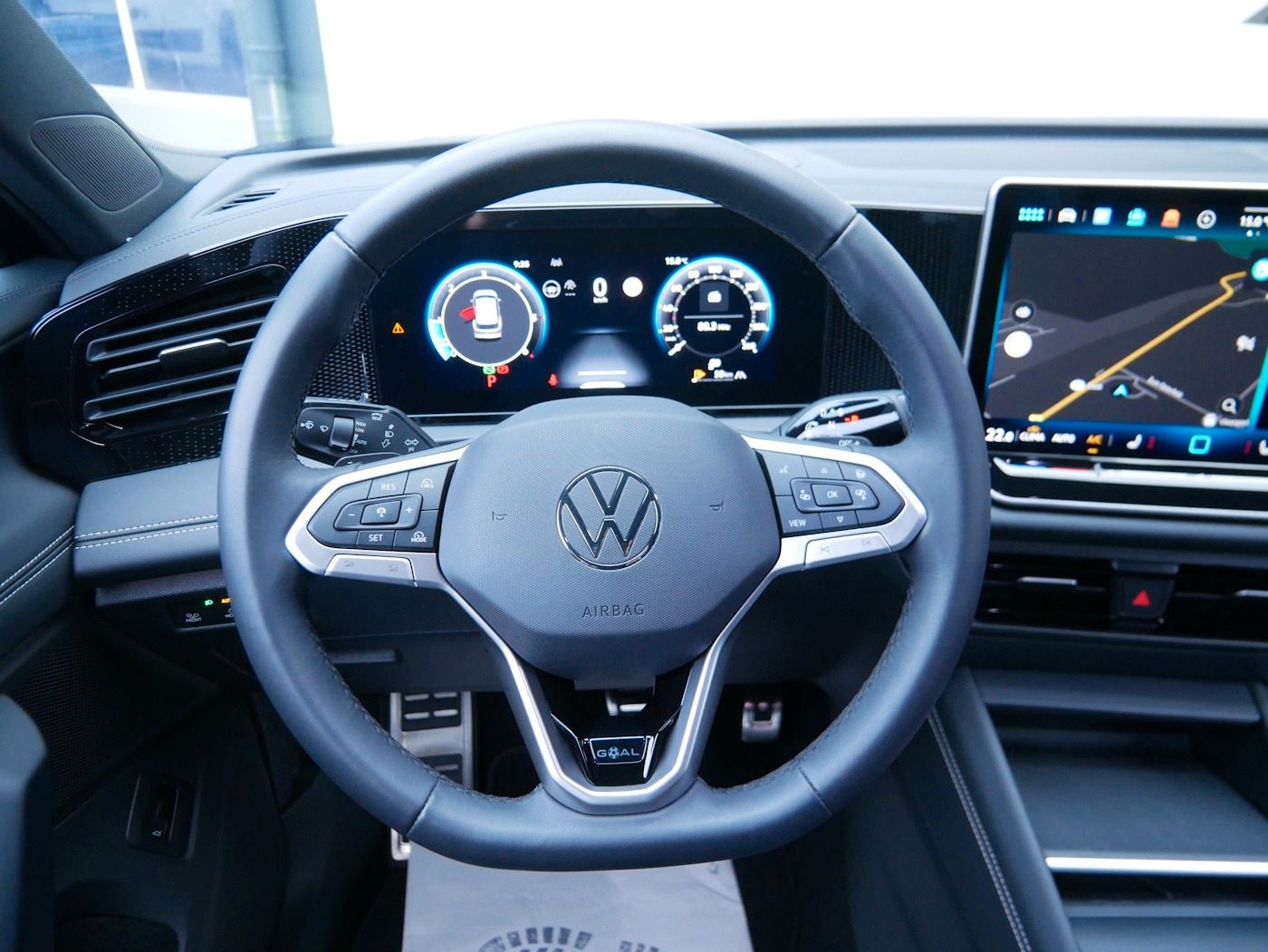 Fahrzeugabbildung Volkswagen Tiguan 2.0 TDI GOAL NEU55T DSG AHK Matrix Kamera