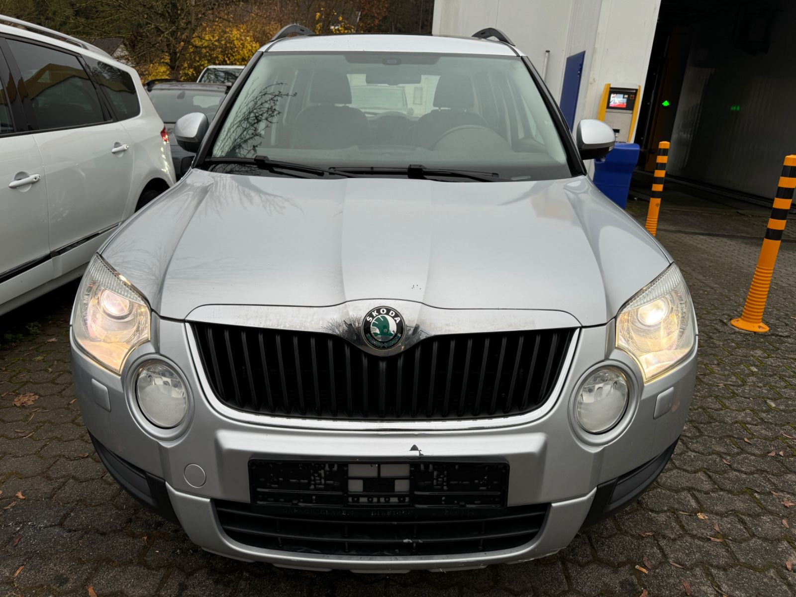 Fahrzeugabbildung SKODA Yeti Experience 4x4 Leder+Panorama+Navi+Xenon