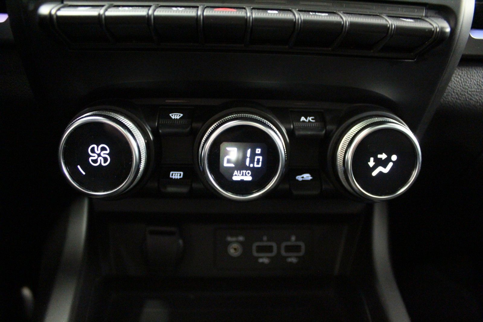 Fahrzeugabbildung Renault Arkana Mild Hybrid 160 EDC R.S. Line*Leder*