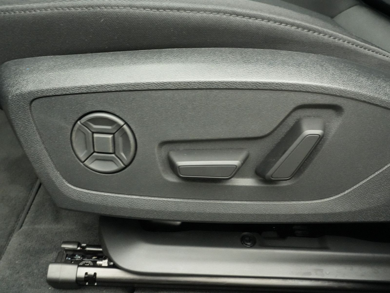 Audi A6 e-tron - Bild 19