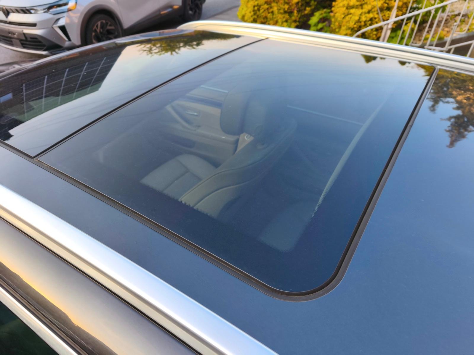 BMW 530d xDrive Touring, schwarz, Kombi, Navi, Leder