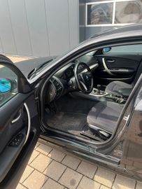 BMW 118 - 9