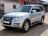 Mitsubishi Pajero 3.2 DI-D Automatik 7Sitzer - Mitsubishi Gebrauchtwagen in Saarbrücken