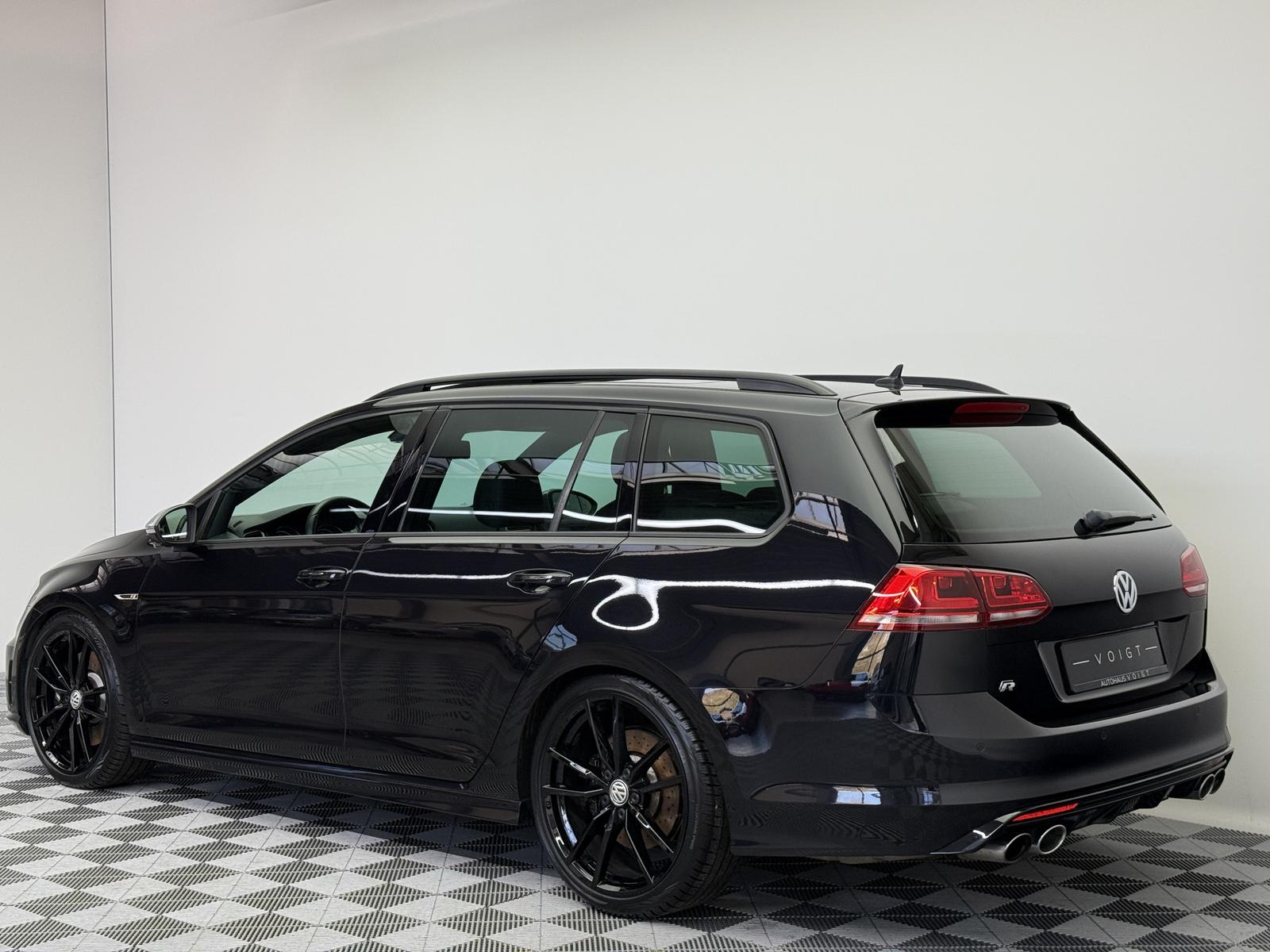 Volkswagen Golf R Variant 4Motion|Kamera|DCC|Pano|Business|
