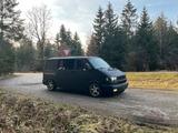 Volkswagen T4 Caravelle 2,5-l-Diesel TDI 75kW Standard - schwarze Volkswagen T4 Caravelle