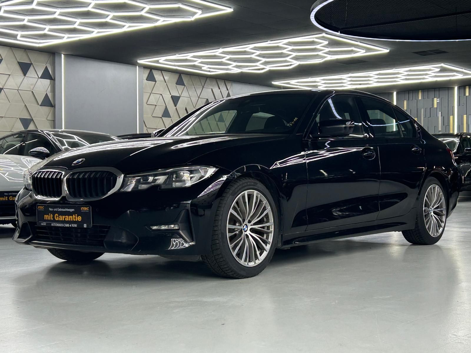 BMW 320 d Sport Line HiFi/LED/AMBIENT/VIRTUAL
