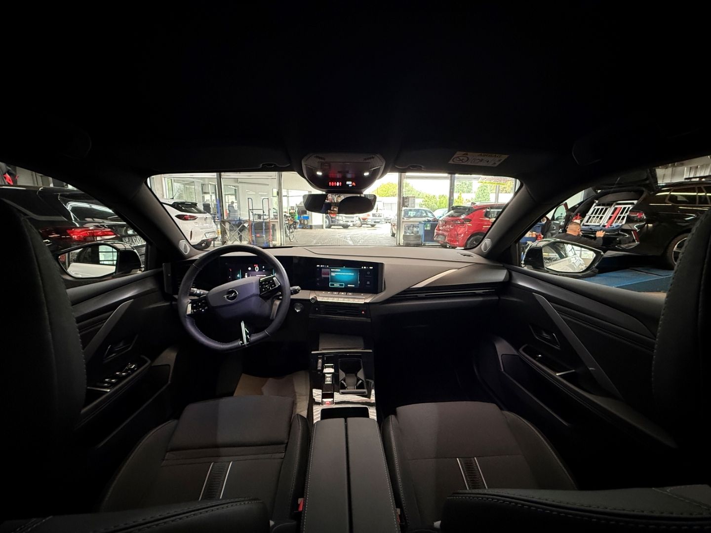 Fahrzeugabbildung Opel Astra L GS SHZ+LHZ+Kamera+Allwetter