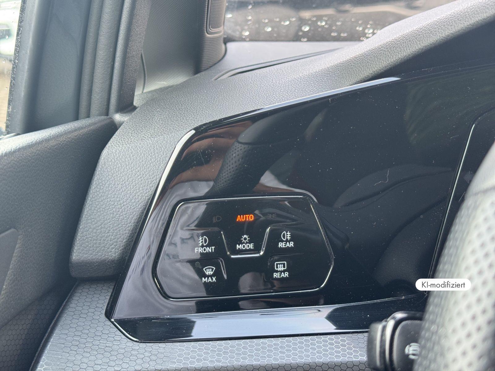 Volkswagen Golf VIII GTI 2.0 TSI DSG LED PLUS STANDHEIZUNG, миниатюра 14