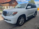 Toyota Land Cruiser 100 V8 Executive*AHK* - Toyota Land Cruiser mit Benzin-Antrieb: Geländewagen