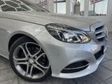Mercedes-Benz E 200 CGI BlueEfficiency , Navi, 2Hand, Sitzheiz - Mercedes-Benz E 200: Cgi