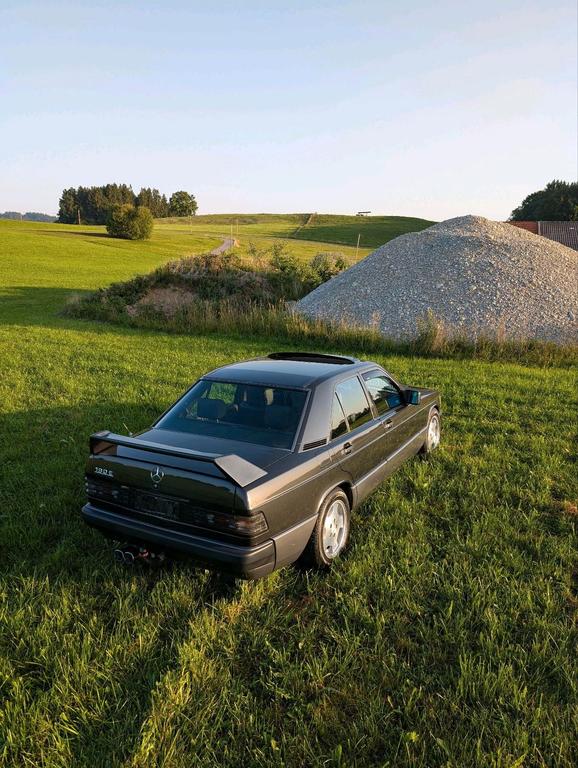 Mercedes-Benz 190