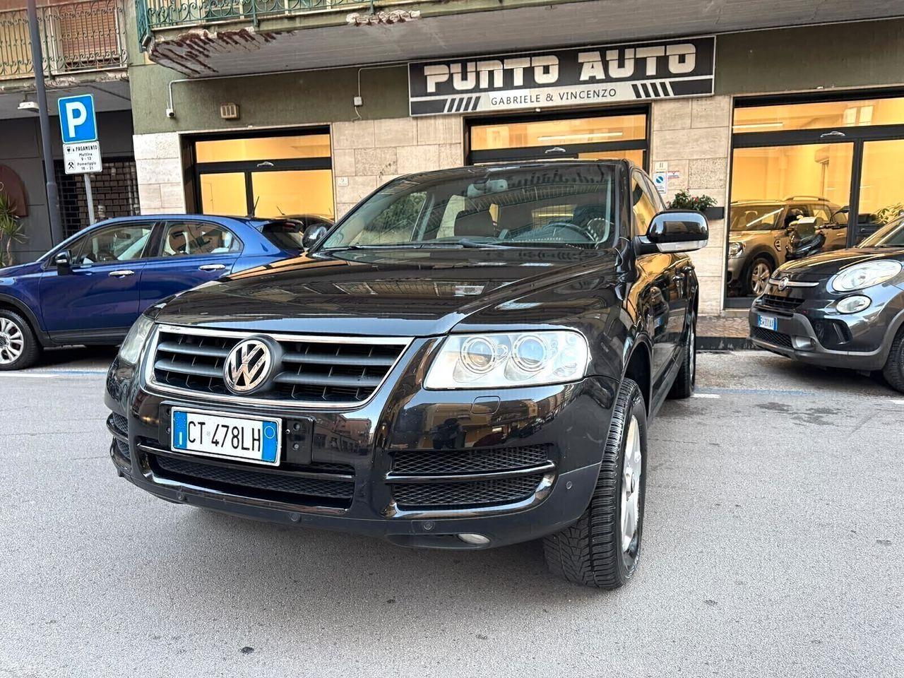 Volkswagen Touareg 2005 — photo 13