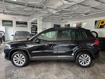 Volkswagen Tiguan - 2