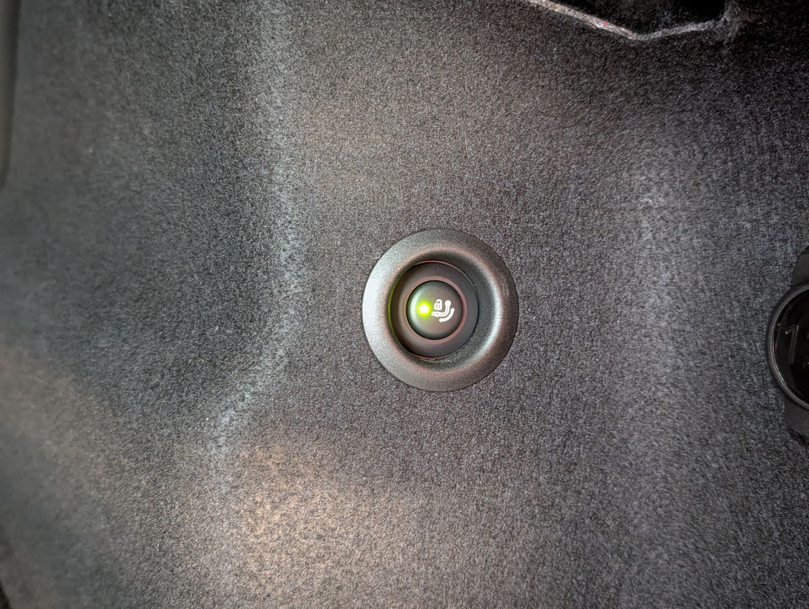 Fahrzeugabbildung BMW 218 Active Tourer  M Sport SHADOW PANO AHK LEDER