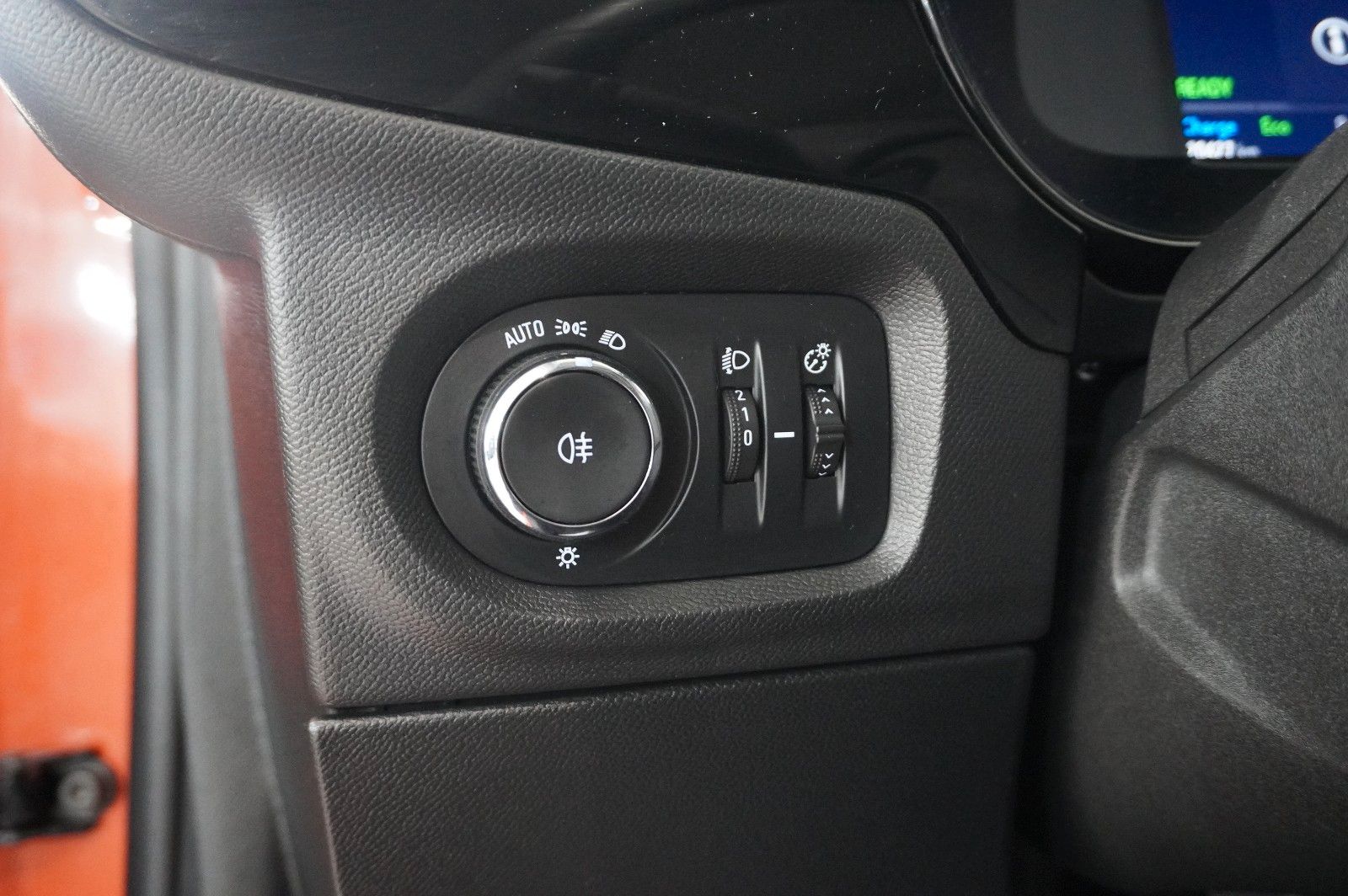 Fahrzeugabbildung Opel Corsa-e F EDITION 7KW NAVI/VIRT/TEMP/DAB/WÄRMEP.