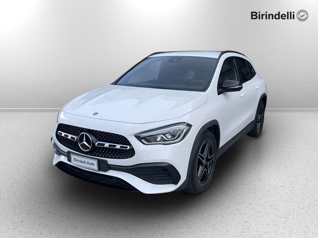 Mercedes-Benz GLA (H247) - GLA 200 d Automatic P