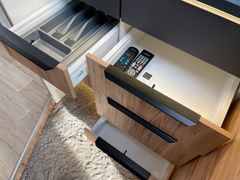 Pilote G 690 Evidence | TV+Auto.Sat.,4x AH Lithium, Uvm