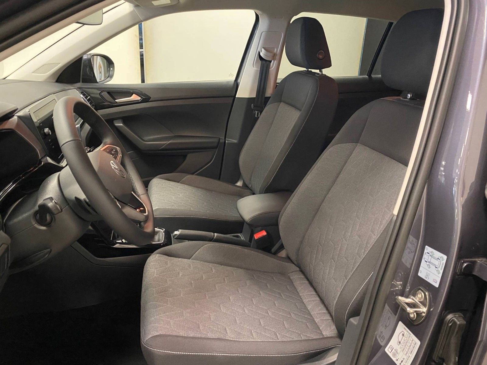 Fahrzeugabbildung Volkswagen T-Cross 1.0 TSI DSG Life mit MATRIX LED+KAMERA+