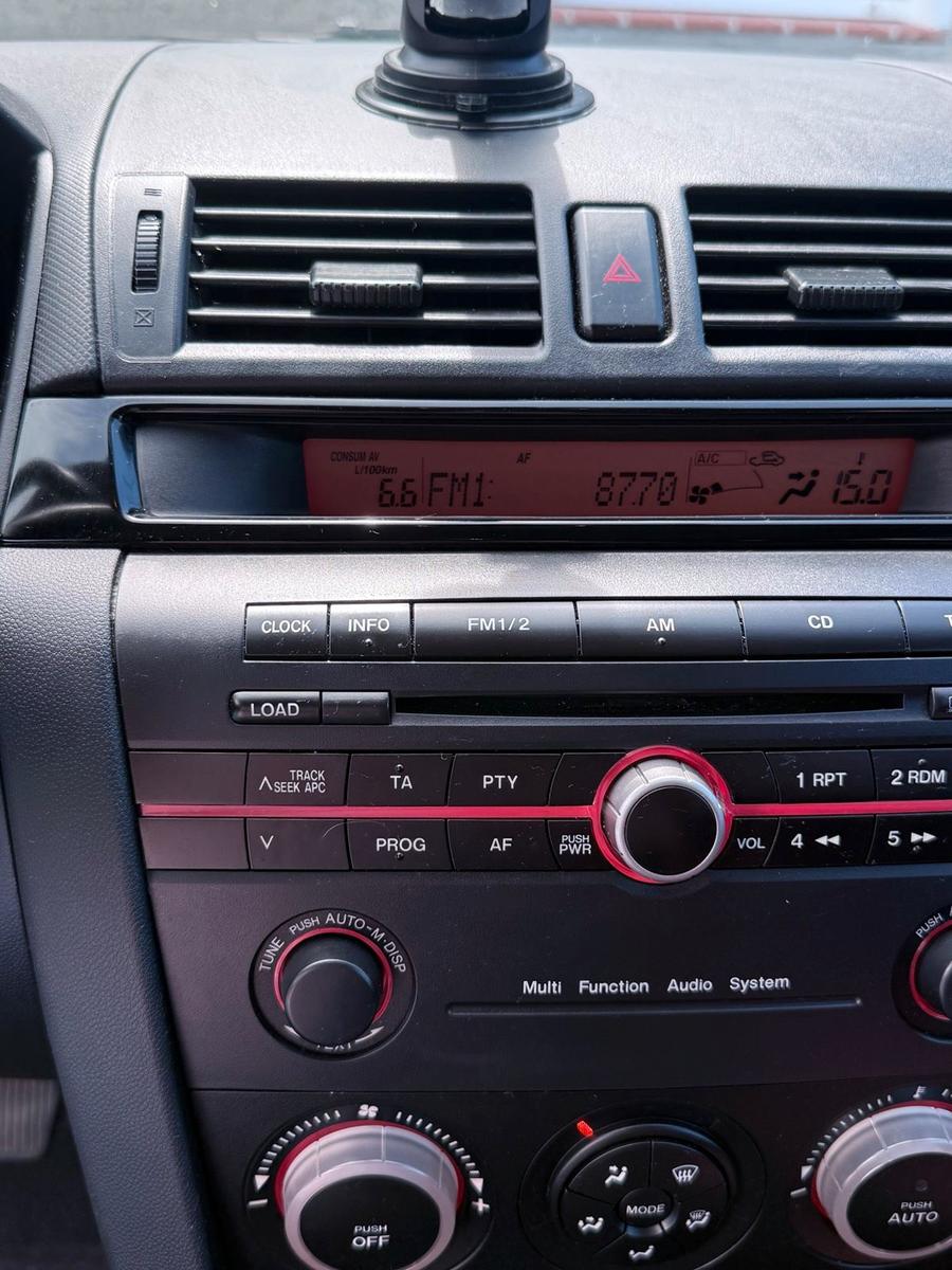 Mazda 2 2005 — photo 14