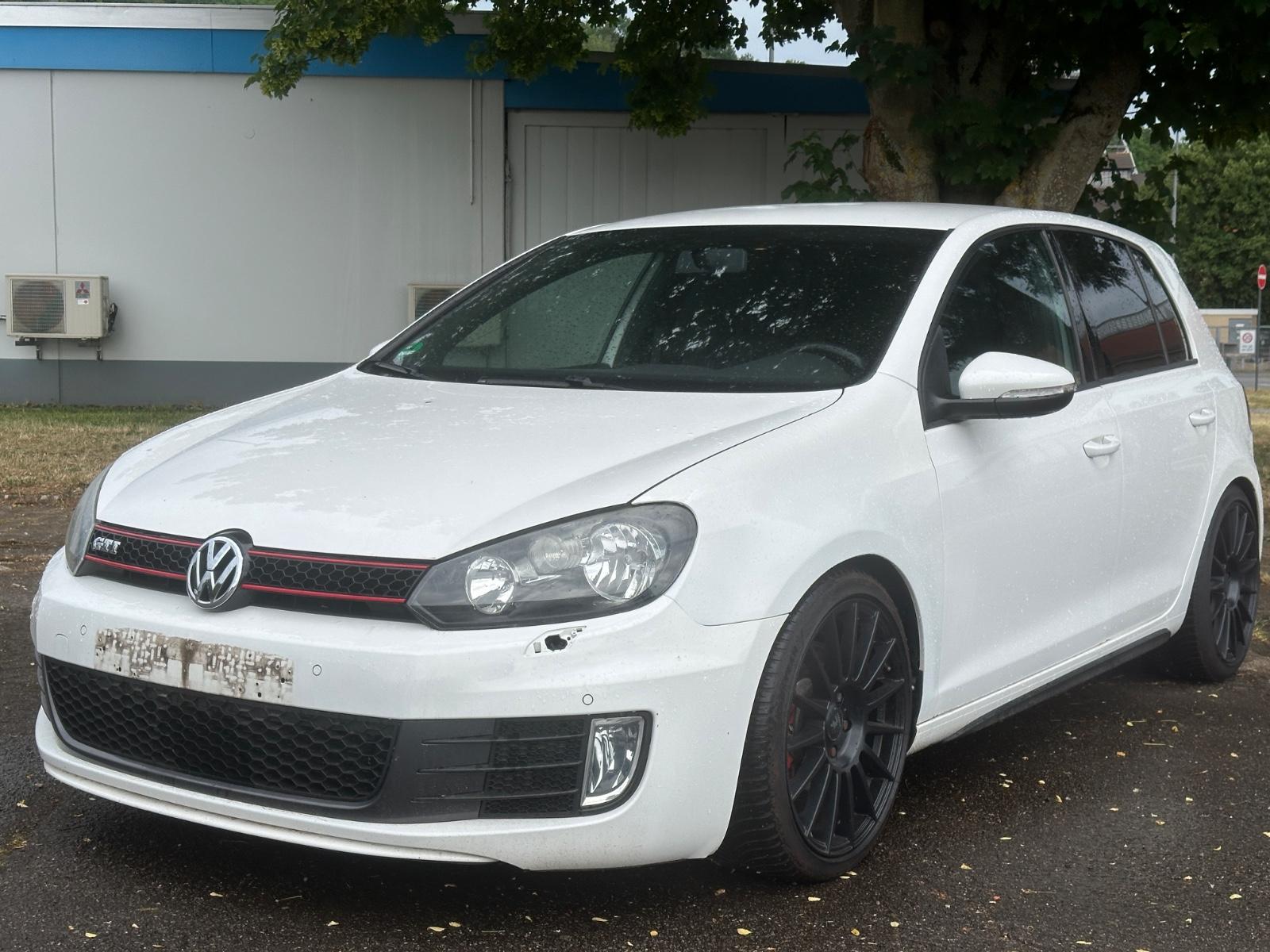 Volkswagen Golf VI GTI