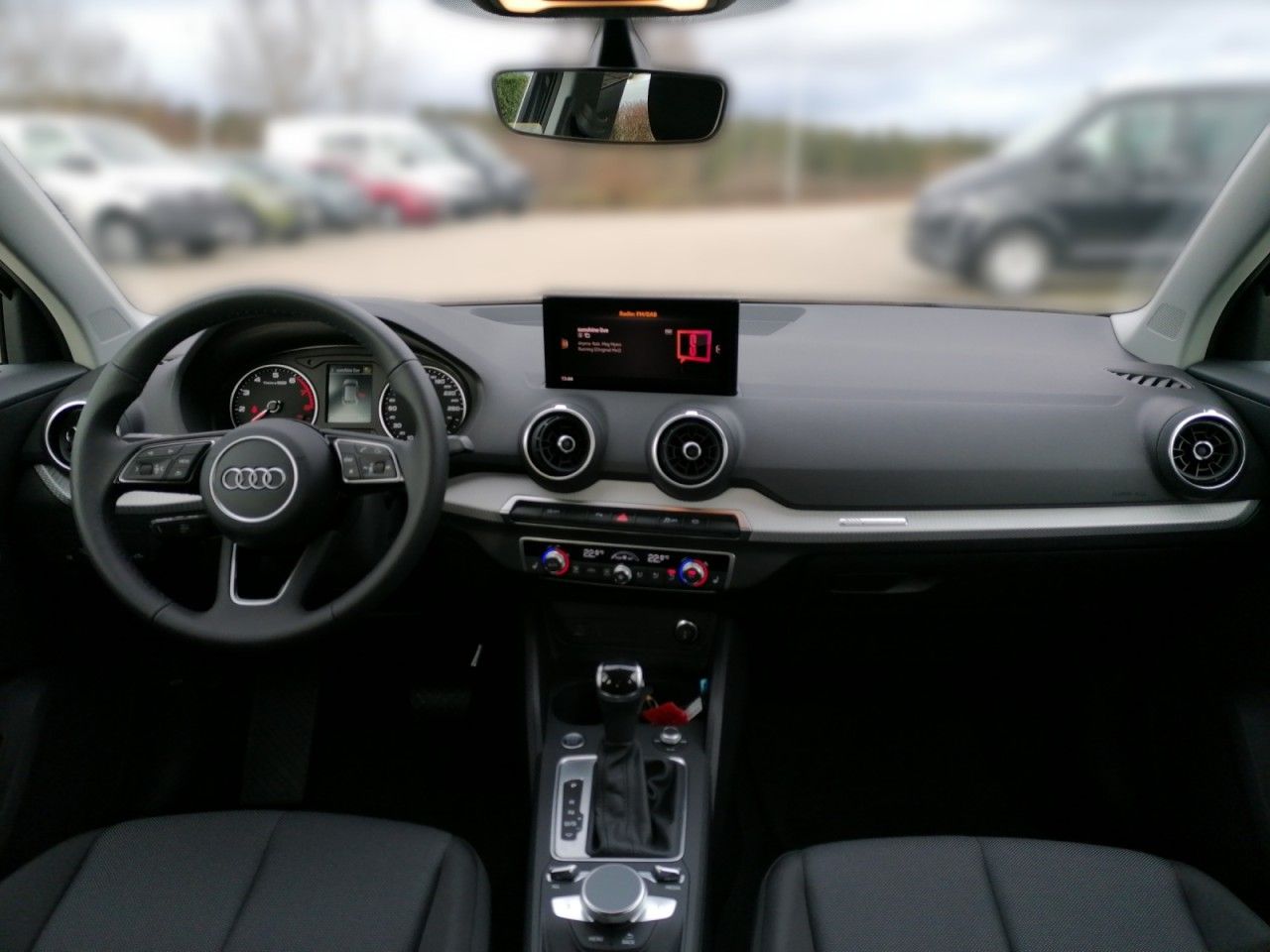 Fahrzeugabbildung Audi Q2 35 1.5 TFSI advanced+S-TRONIC+R-KAMERA+TEMPOM