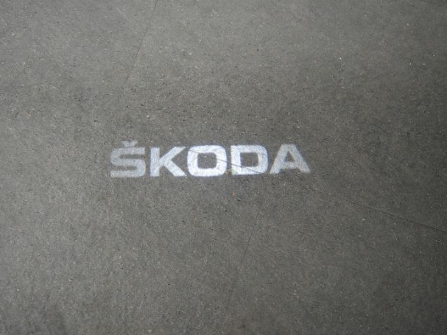 Karoq SPORTLINE TDI DSG 4x4+AHK+NAVI+PANORAMADAC