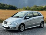 Mercedes-Benz B-Klasse AUTOMATIK 50tkm P-ASSIST SHZ TÜV NEU - gebrauchte Mercedes-Benz B 170 aus dem Jahr 2009