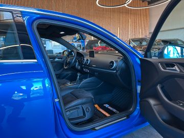 Audi A3 *KEYLESS*PANO*ALCANTARA*ACC*StdHZ*2-ZONEN*AHK