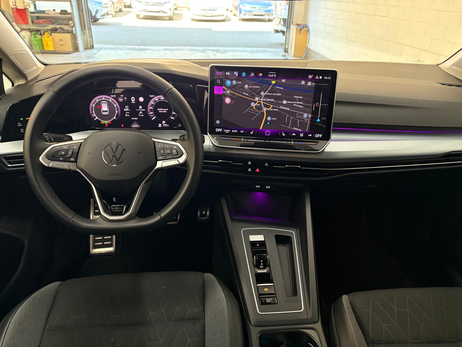 Volkswagen Golf VIII Variant GOAL 1.5 eTSI DSG Navi AHK Kam