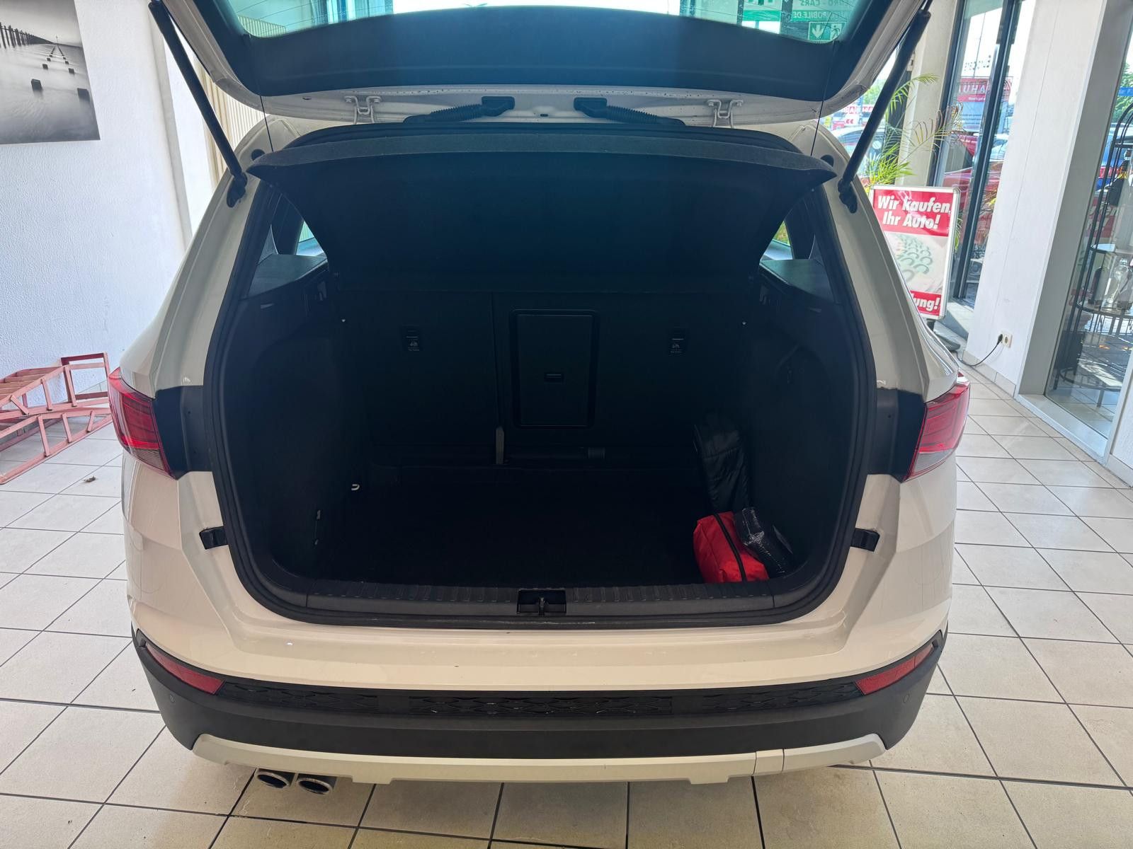 Fahrzeugabbildung SEAT Ateca Xcellence 4Drive/NAVI/KLIMA/LED