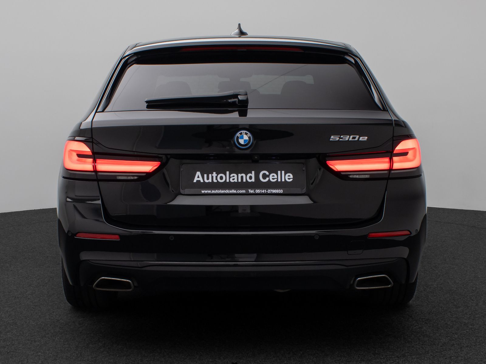 Fahrzeugabbildung BMW 530e HUD Laser DAB Kamera H/K AHK Alarm Sport