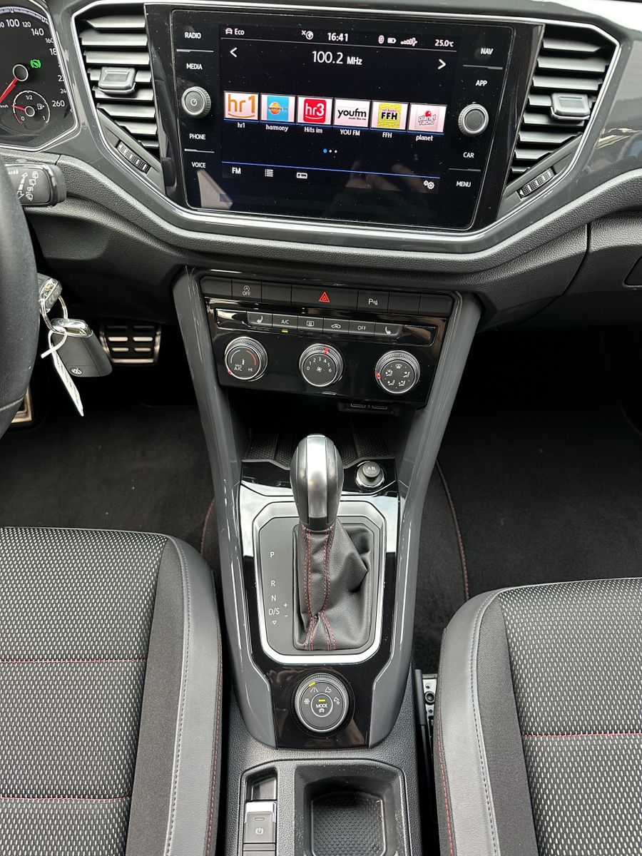 Fahrzeugabbildung Volkswagen T-Roc 2.0 TDI 4M DSG Sport NAV+LED+KAMERA+1HD+PP