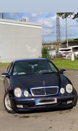 Mercedes-Benz CLK 320 Coupé  Sportwagen - Mercedes-Benz CLK 320: Sport
