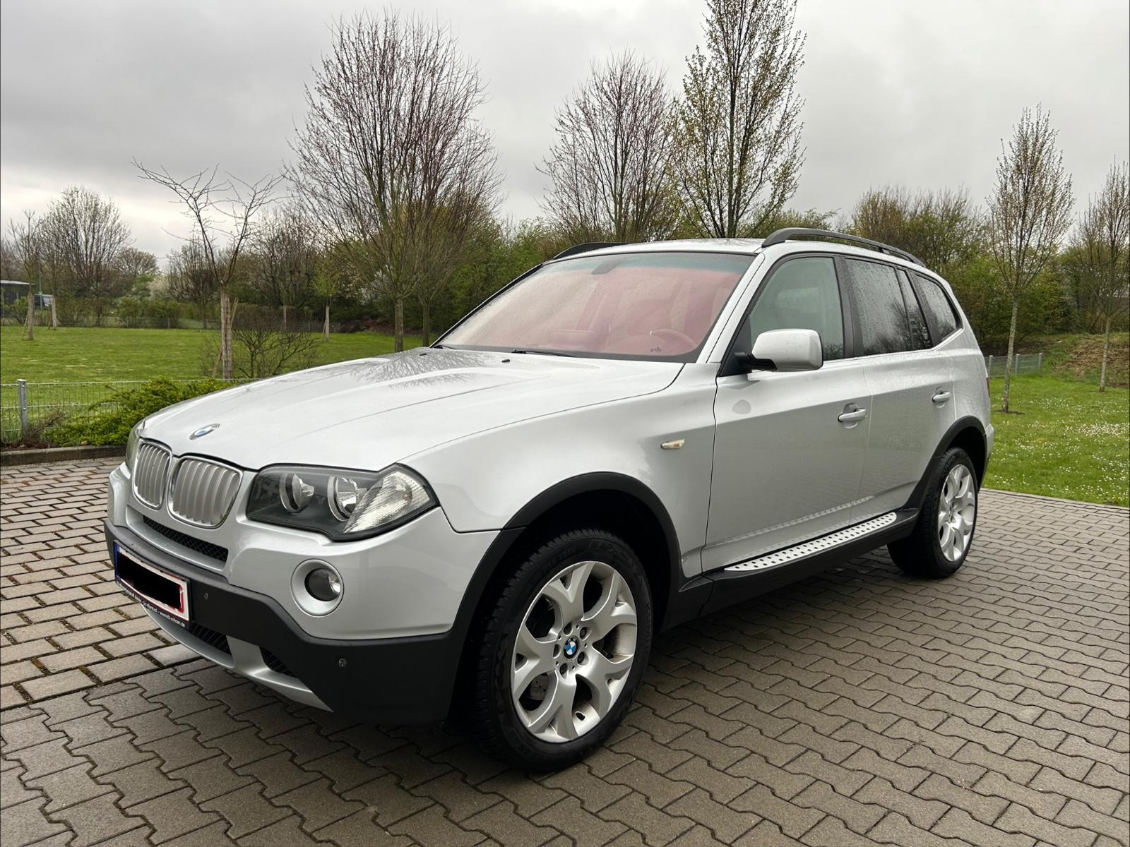 BMW X3 3.0sd*Automatik*Navi*PDC*Leder*8-fach bereift