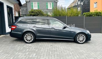 Mercedes E 200 - 4
