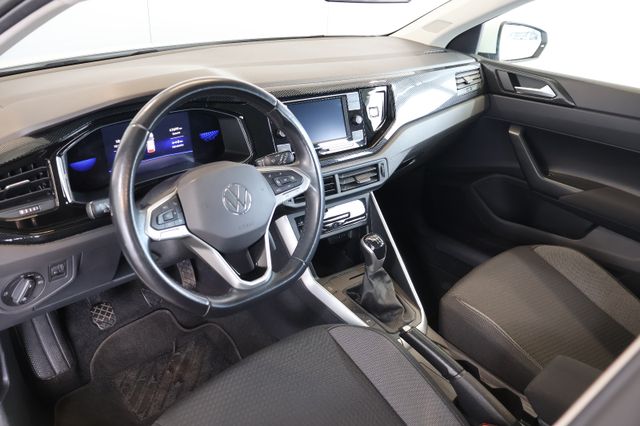 Volkswagen Polo VI 1.0 TSI Life AID+FRONT+LED+CARPLAY