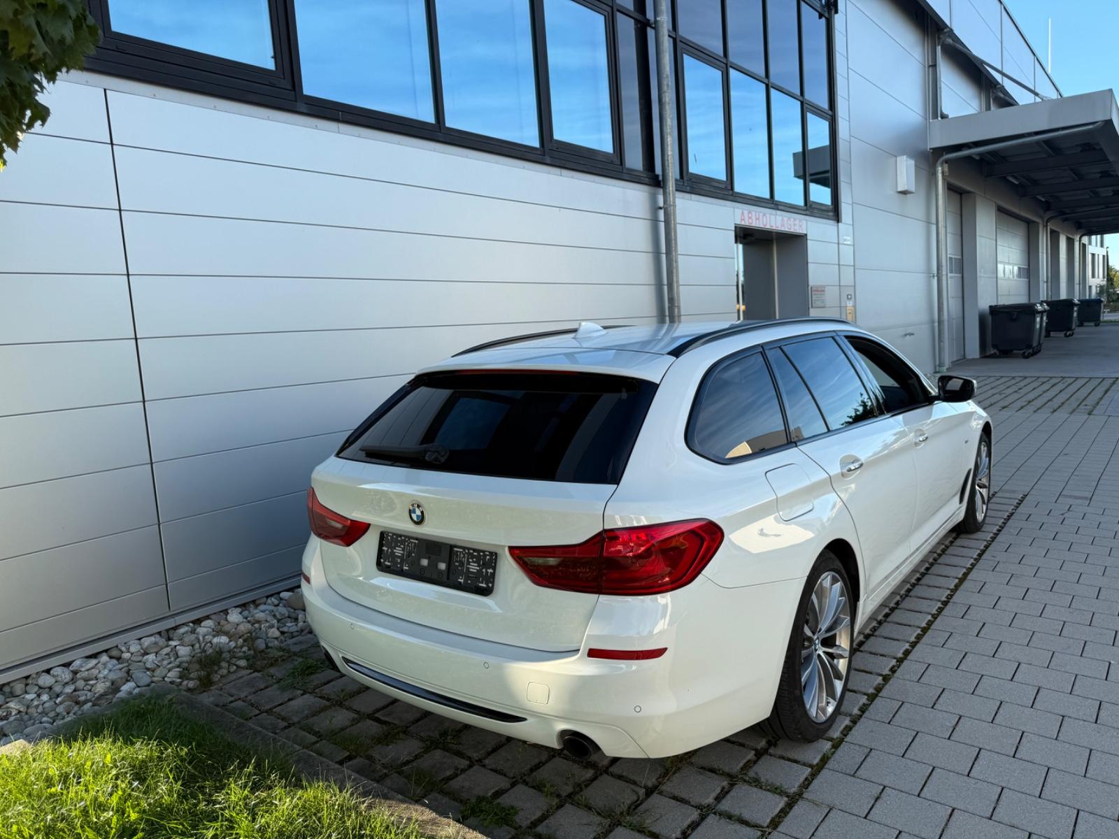 BMW 530i xDrive Touring Sport Line Leder/HUD/ACC