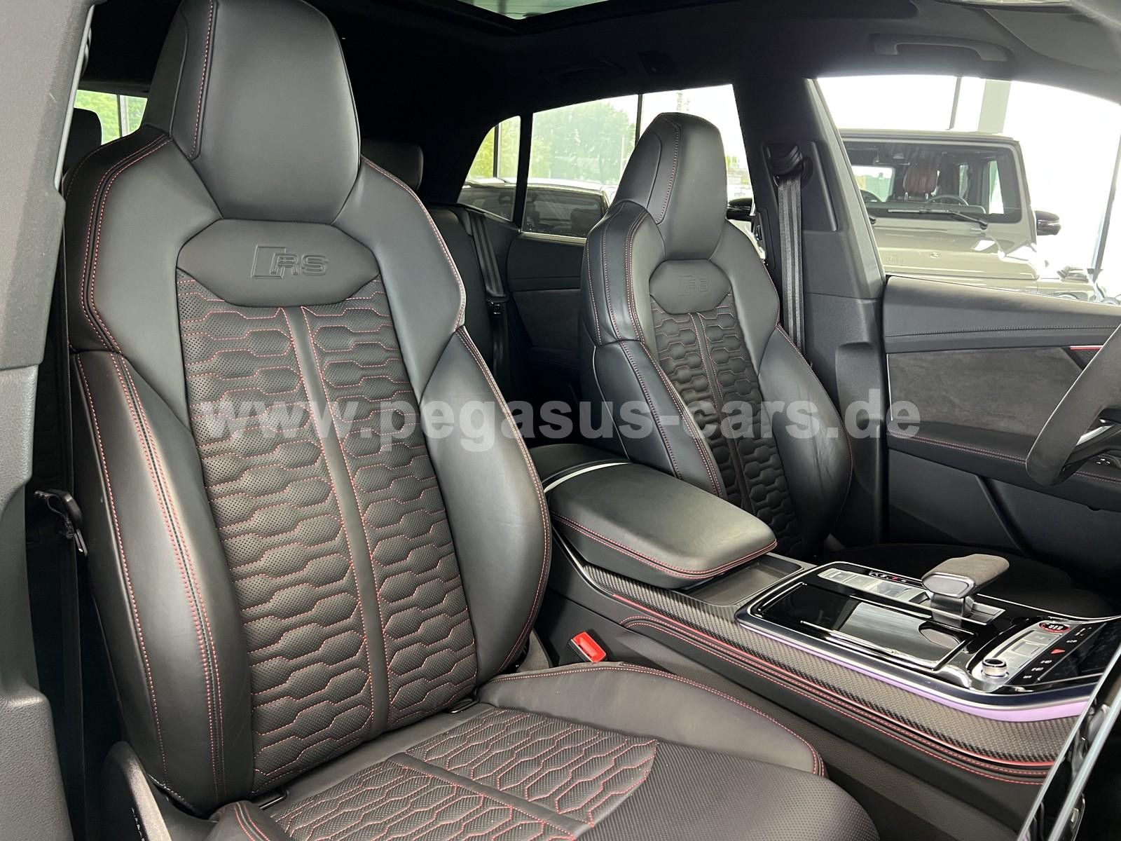 AUDI RSQ8 - 27
