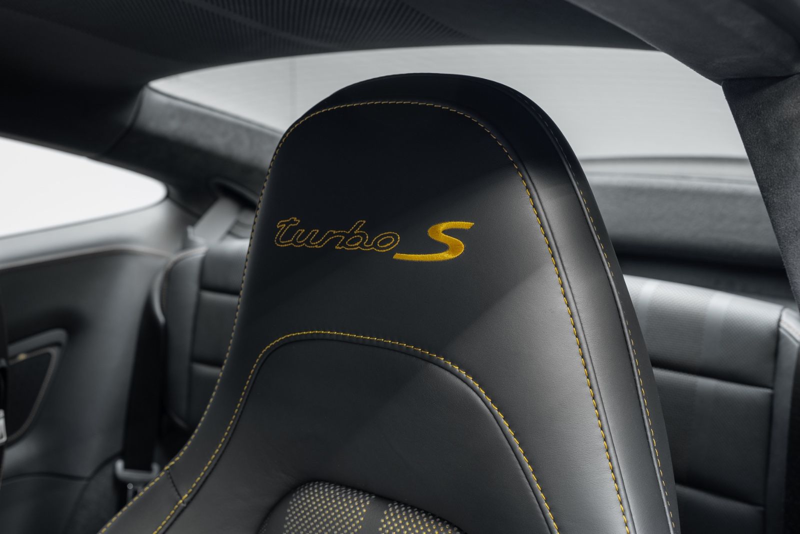 Fahrzeugabbildung Porsche 991.2 Turbo S Exclusive Series LIFT/CARBON/DTFZG