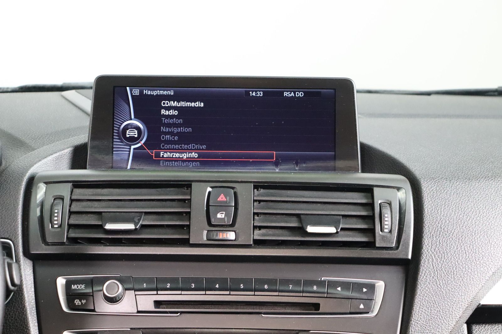 Fahrzeugabbildung BMW 118 d Sport-line * Bi-Xenon * PDC * Tempomat