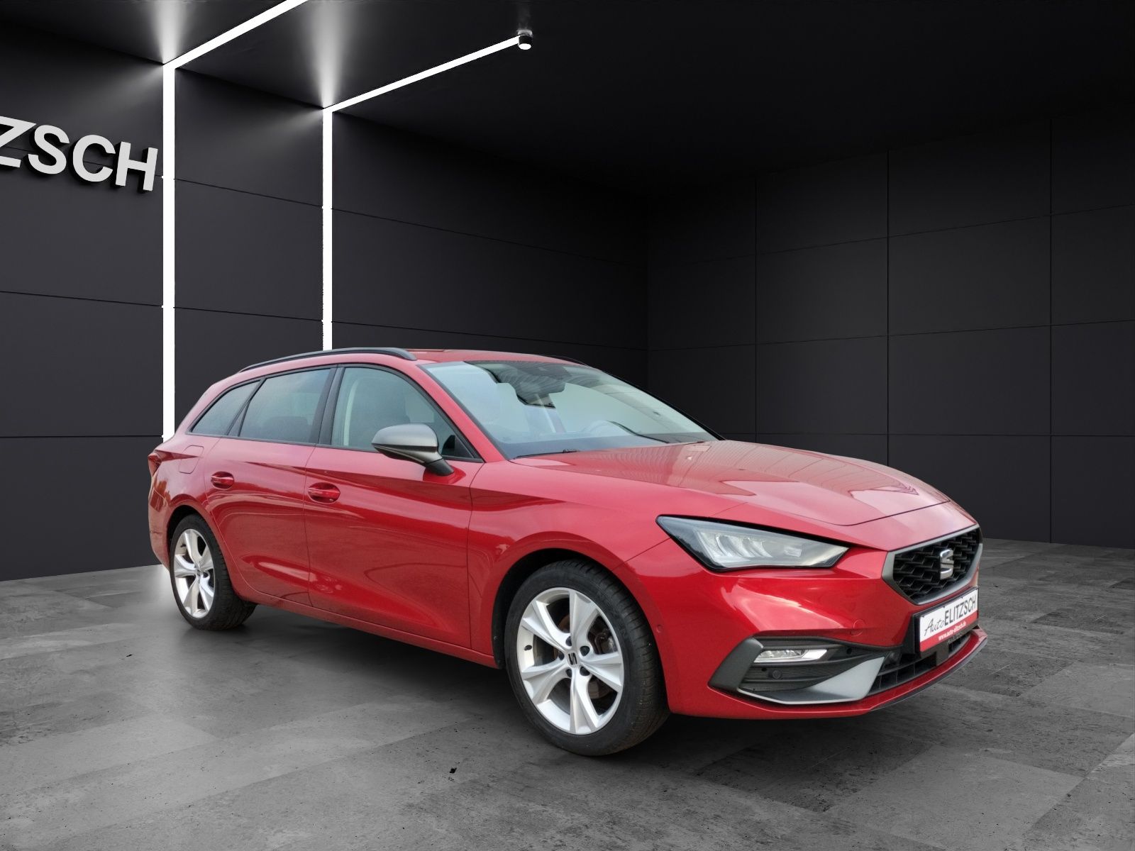 Fahrzeugabbildung SEAT Leon ST eTSI FR-Line DSG LED AHK Navi ACC Park-A