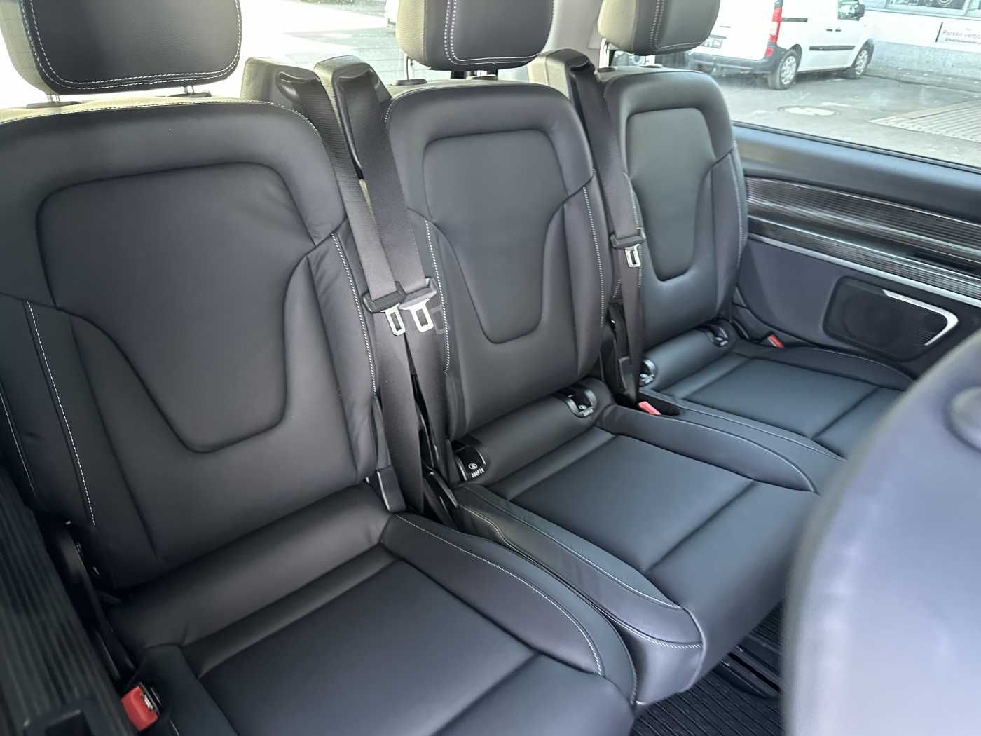 Fahrzeugabbildung Mercedes-Benz V 300 d AVA ED 4MATIC AHK2,5to Standheiz 360Kam