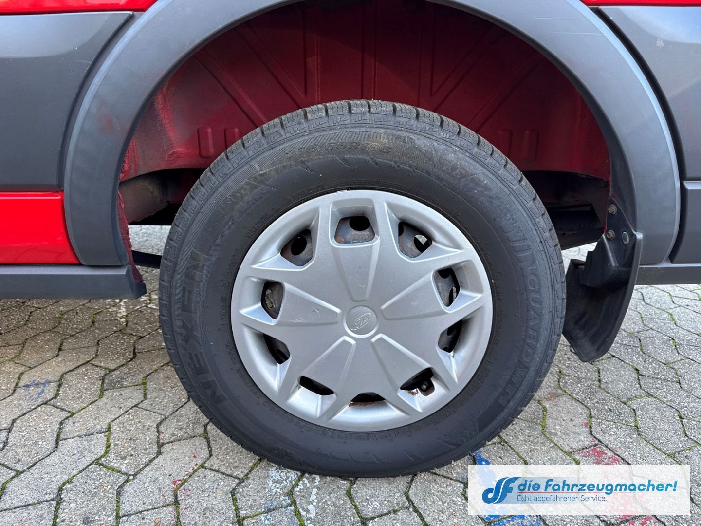 Fahrzeugabbildung Ford Transit Kombi 350 L3 Trend Temp Klima *7160