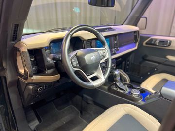 Ford Bronco - 7