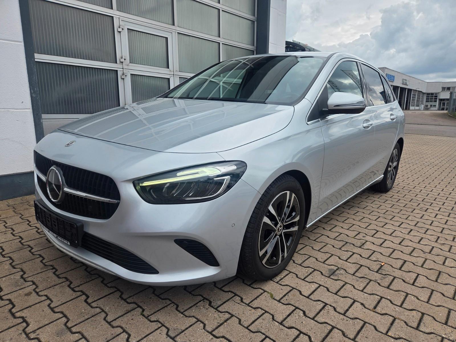 Mercedes-Benz B 200d Autom./1.HD/MWST/S-HEFT/NAVI/CAM/AHK/LED