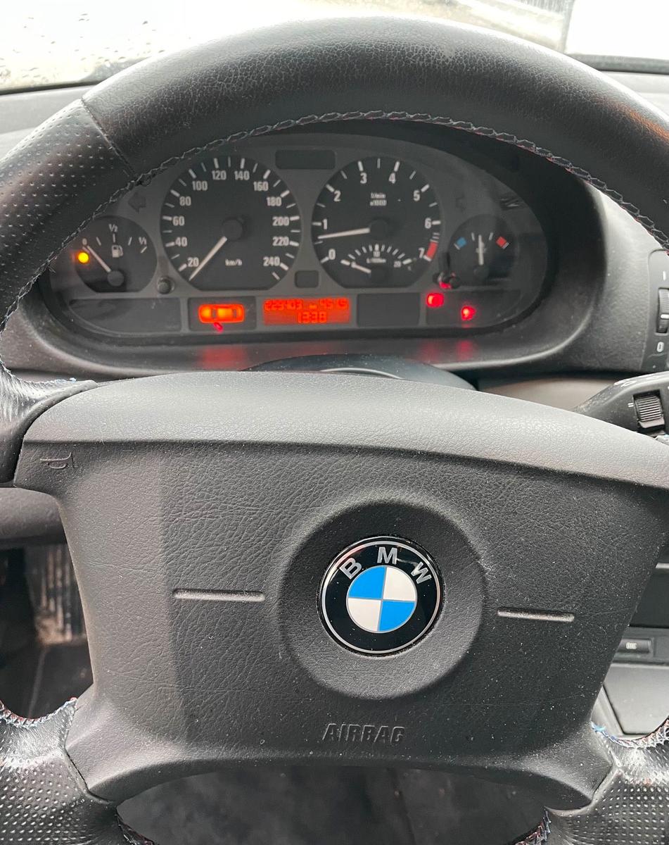 BMW 318 2004 — фото 11